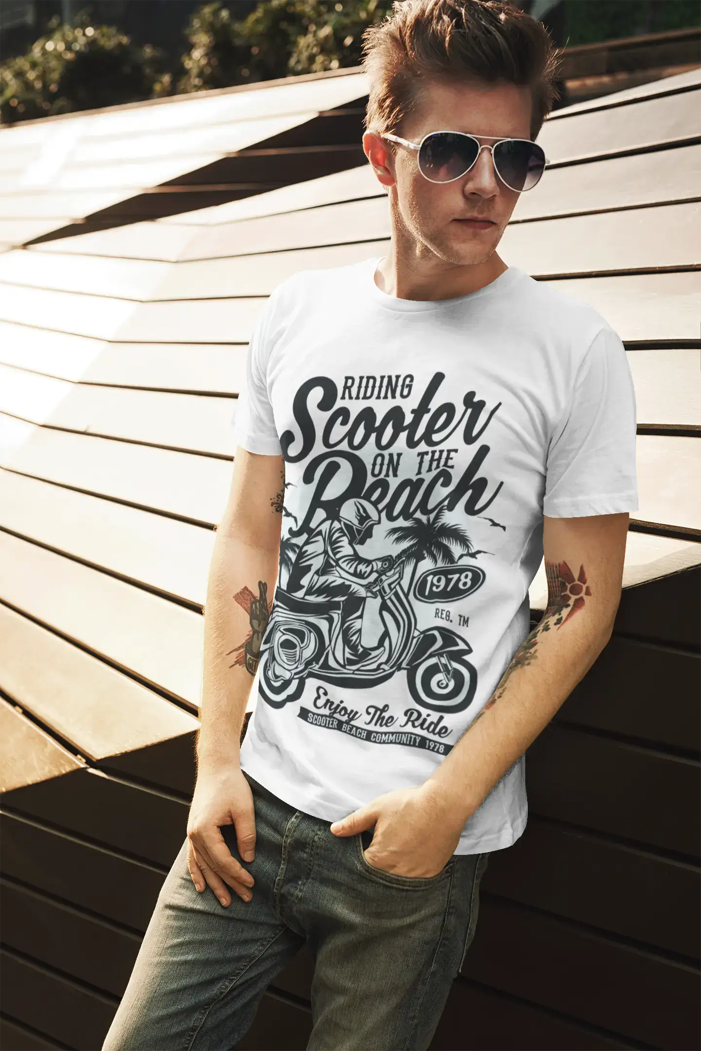 ULTRABASIC Men's T-Shirt Scooter Rider On the Beach 1978 - Motorcycle Tee Shirt