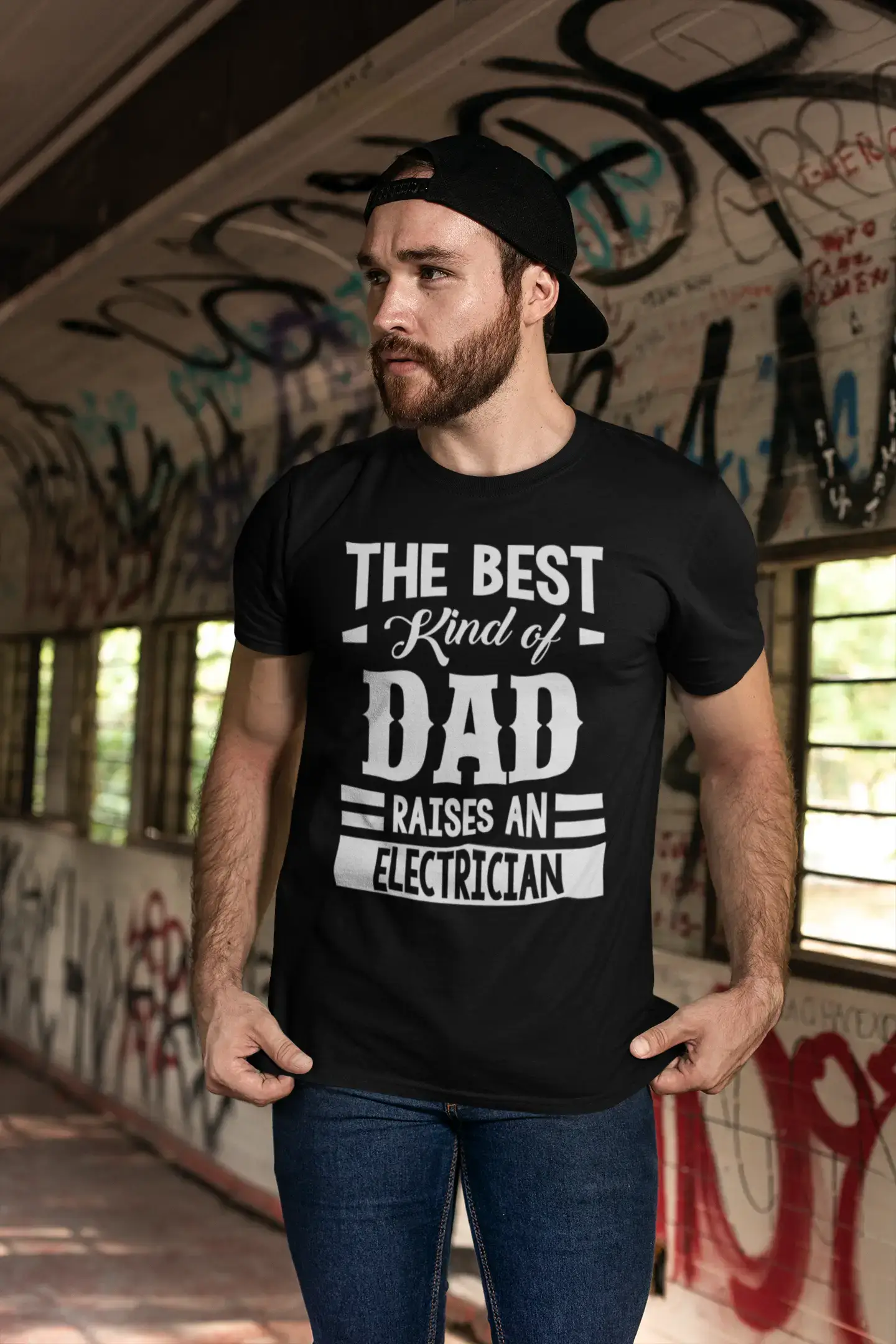 ULTRABASIC Men's Graphic T-Shirt Dad Raises an Eletrician